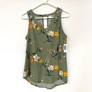Old Navy Sleeveless Floral Flowy Tank - Size Small - New with Tags!